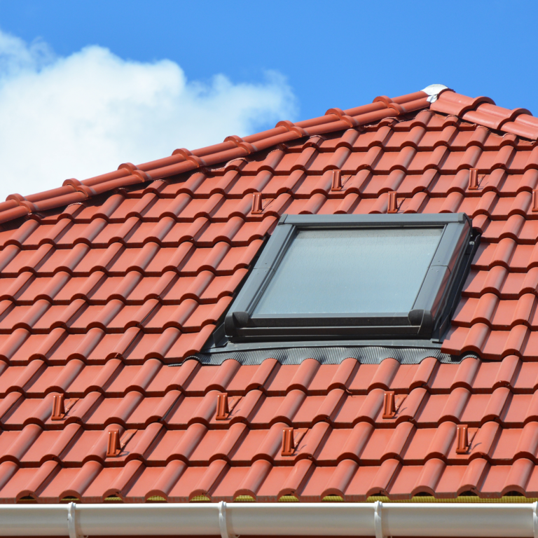 Couvreur velux fenetre de toit 2 — couvreur Sainte-Tulle
